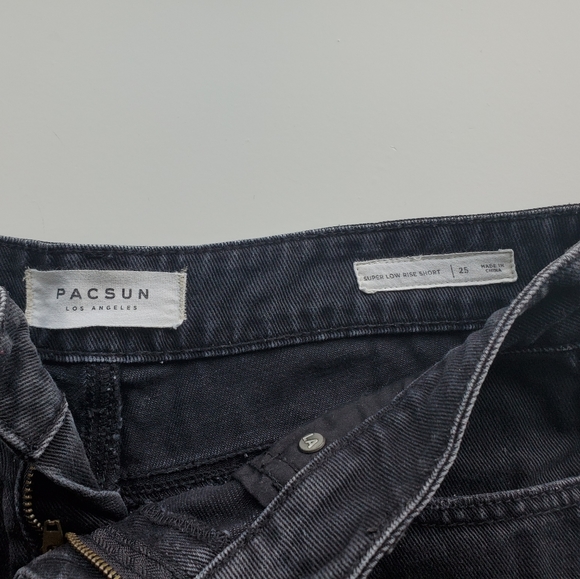 PACSUN BLACK LOWRISE JEAN SHORTS - Picture 4 of 4